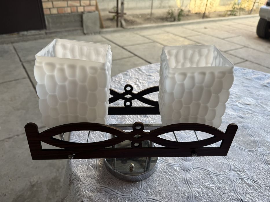 Люстра новая очень красивая