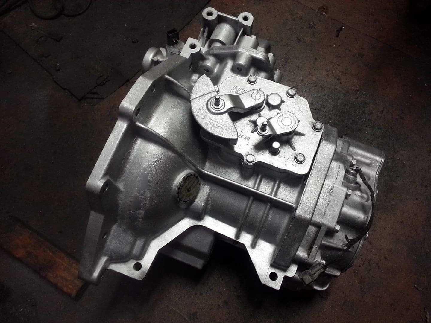 vand Cutie Manuala revizuita pentru Chrysler Voyager 4 IV 5+1 - piese