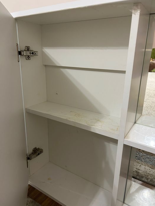 Шкаф в ванную в отличном состоянии