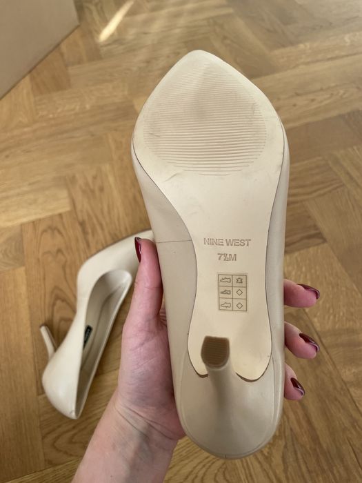 Pantofi nine west nepurtati
