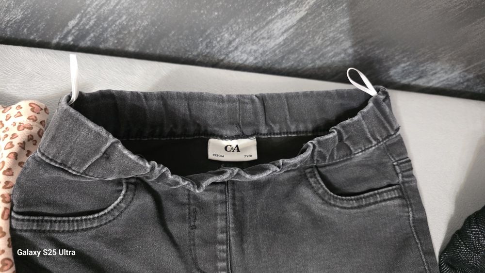 Pantaloni fetite