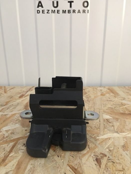 Broasca/yala/încuietoare/haion/break /combi vw Passat B6/Golf2005-2010