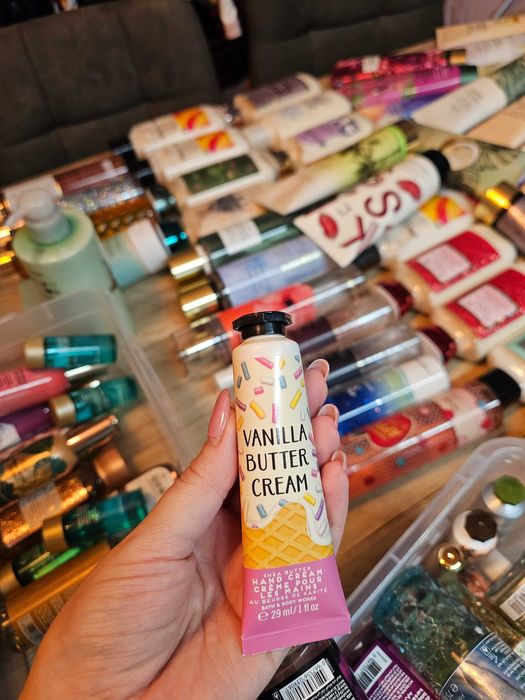 Creme de corp de la Victoria's Secret