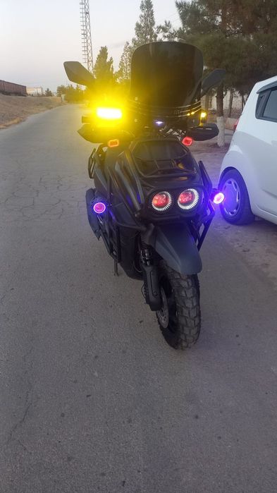 Moto skuter yamaha zuma tank