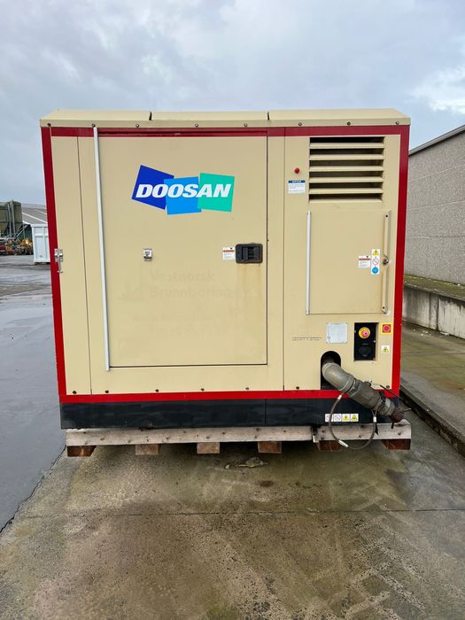 Vand motocompresor doosan 28 mc la 25 bar