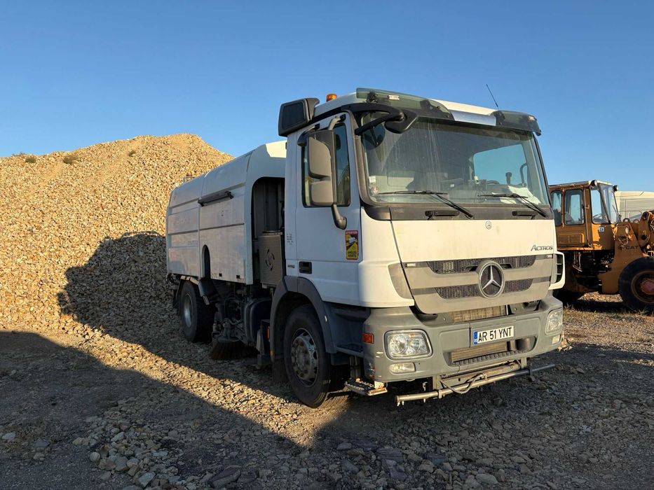 Mercedes Actros-vehicul curatare strazi/canalizari