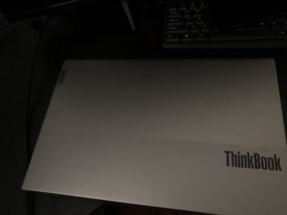 Laptop lenovo Thinkbook