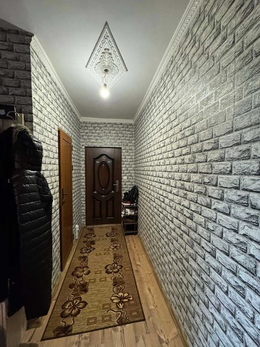 Продава се Тристаен апартамент в Търговище, Запад 2 - 70 кв.м за 1130 €/кв.м - Снимка #12