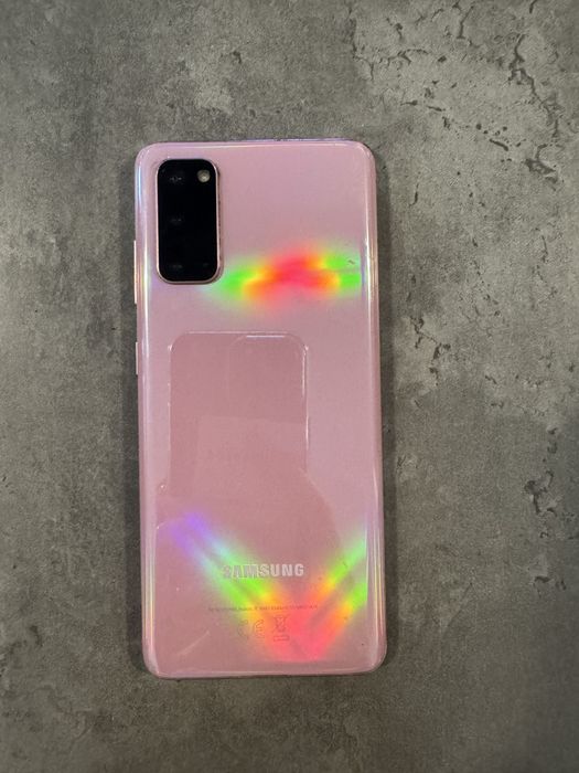 Телефон Samsung s20