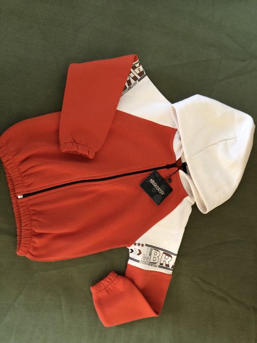 Дрехи за момче 6-7г (122 см) лека вата - комплекти, суичъри, долнище