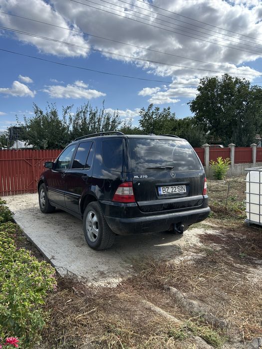 Mercedes ML270 Autoutilitara