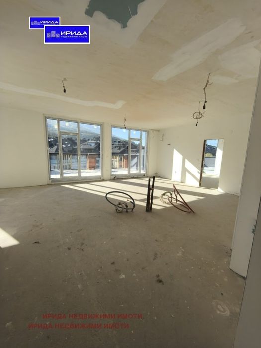 Просторен четиристаен апартамент в Бояна с  АКТ 16!