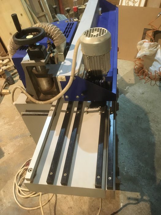 Felder G200 . Masina aplicat cant