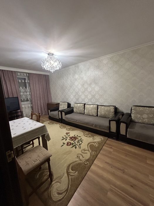 Сдам 3 комнатную квартиру  , в районе айгуль , рядом садик и 16 школа