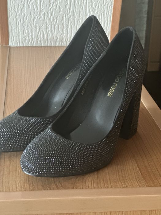 Продаются новые туфли и клатч