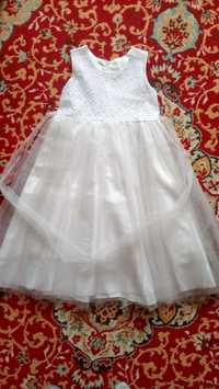 новогоднее белоснежное платье с белой накидкой для девочек 6-9 лет