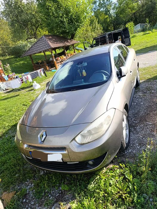 Vand masina,arata impecabil!