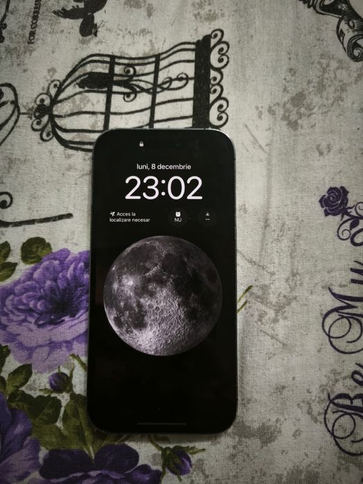 Vând iphone 14 pro