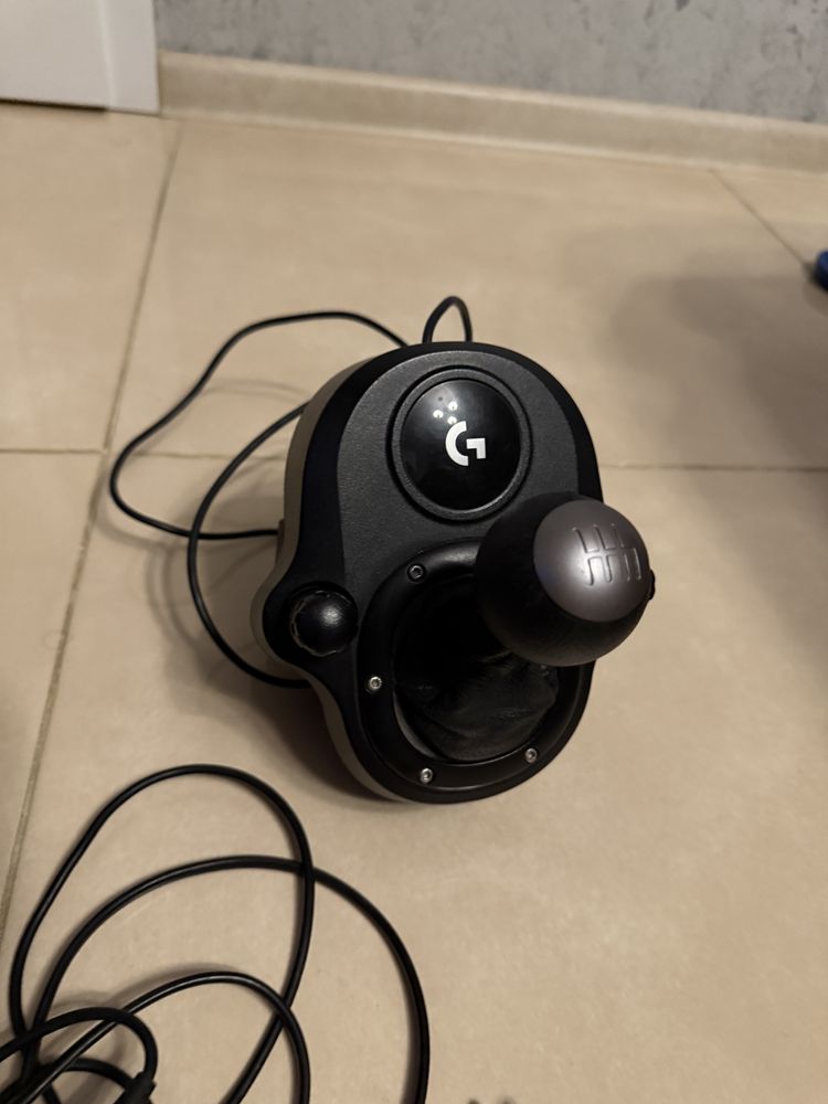 Logitech G29 + Shifter