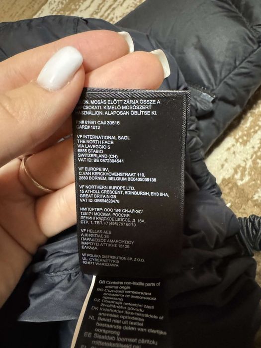 Vand geaca the north face,pentru femei.Marimea m