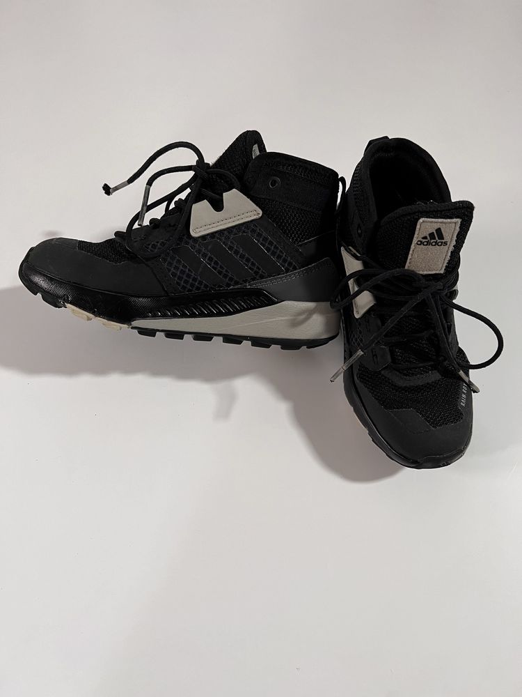 Adidas terrex marimea 29