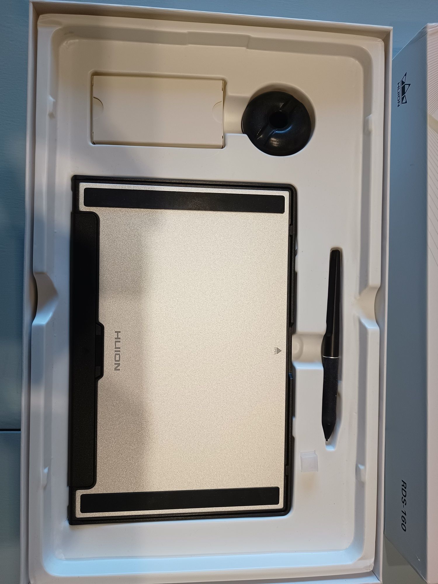 Графичен дисплей Huion Kamvas RDS-160
