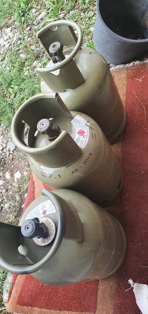 Recipient gaz butelie doar pentru camper nu este de tip petrom