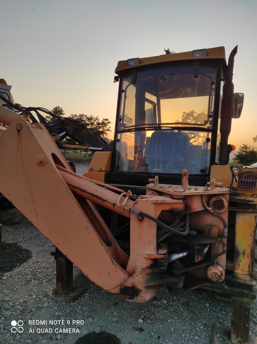 Buldoexcavator venieri 2000