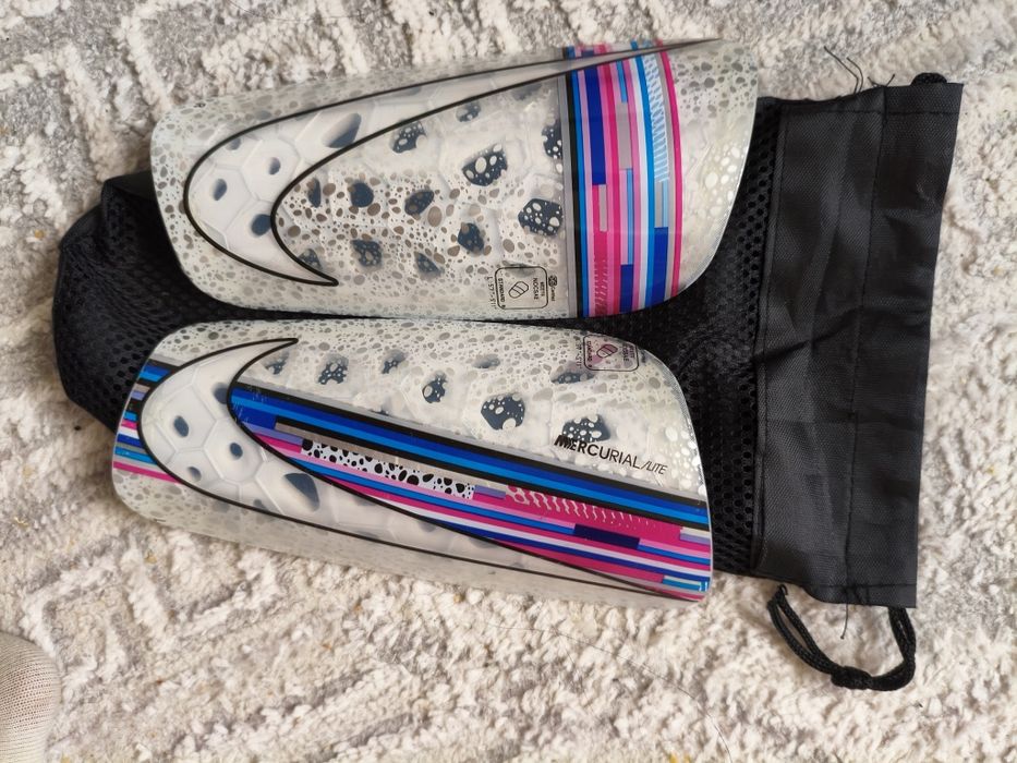 Щитки Nike Mercurial