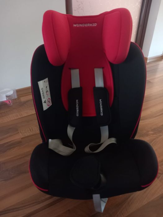 Scaun auto 0-36 kg, sistem de prindere isofix