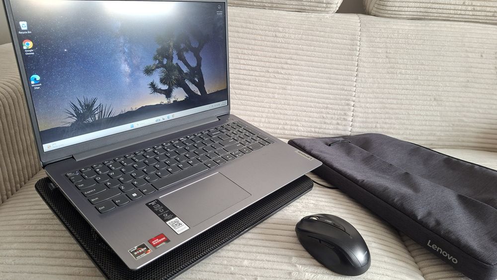 Calculator Laptop Lenovo Ideapad