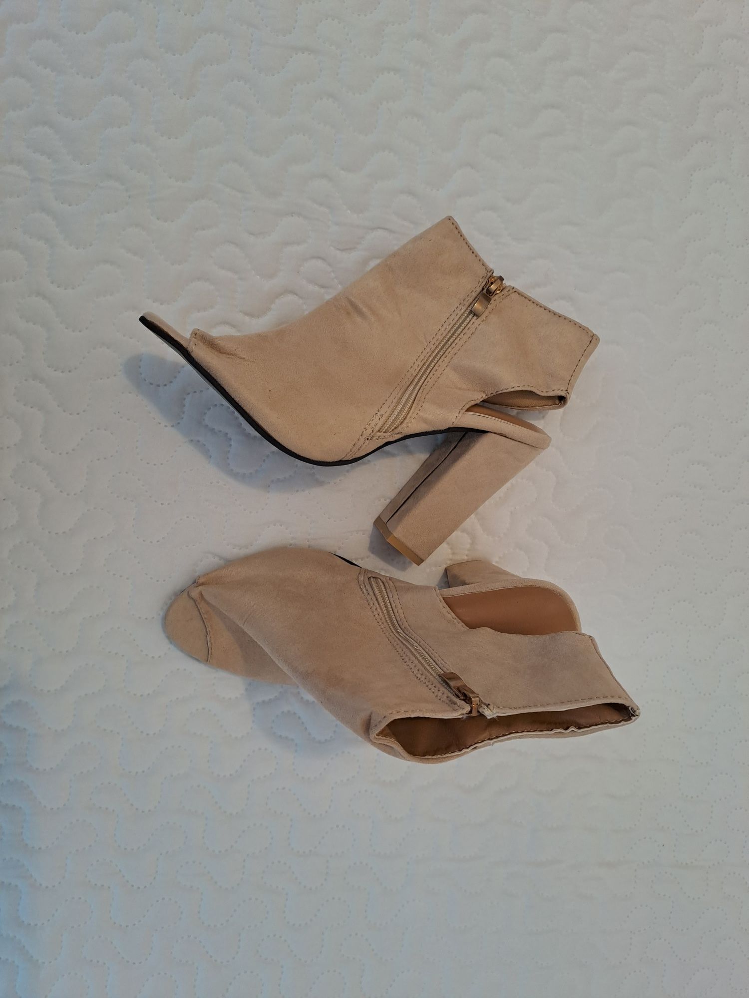 Pantofi dama NOI toc / sandale toc ocazii sau birou 36,37, 38, 39