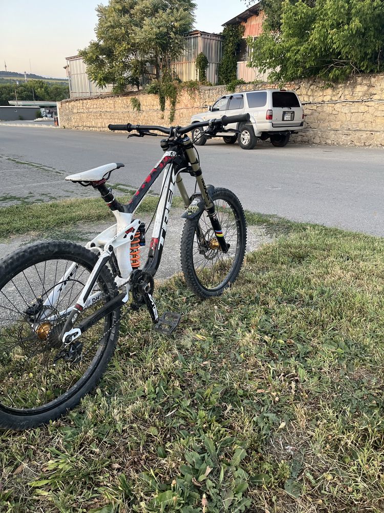 Trek 9.9 carbon.
