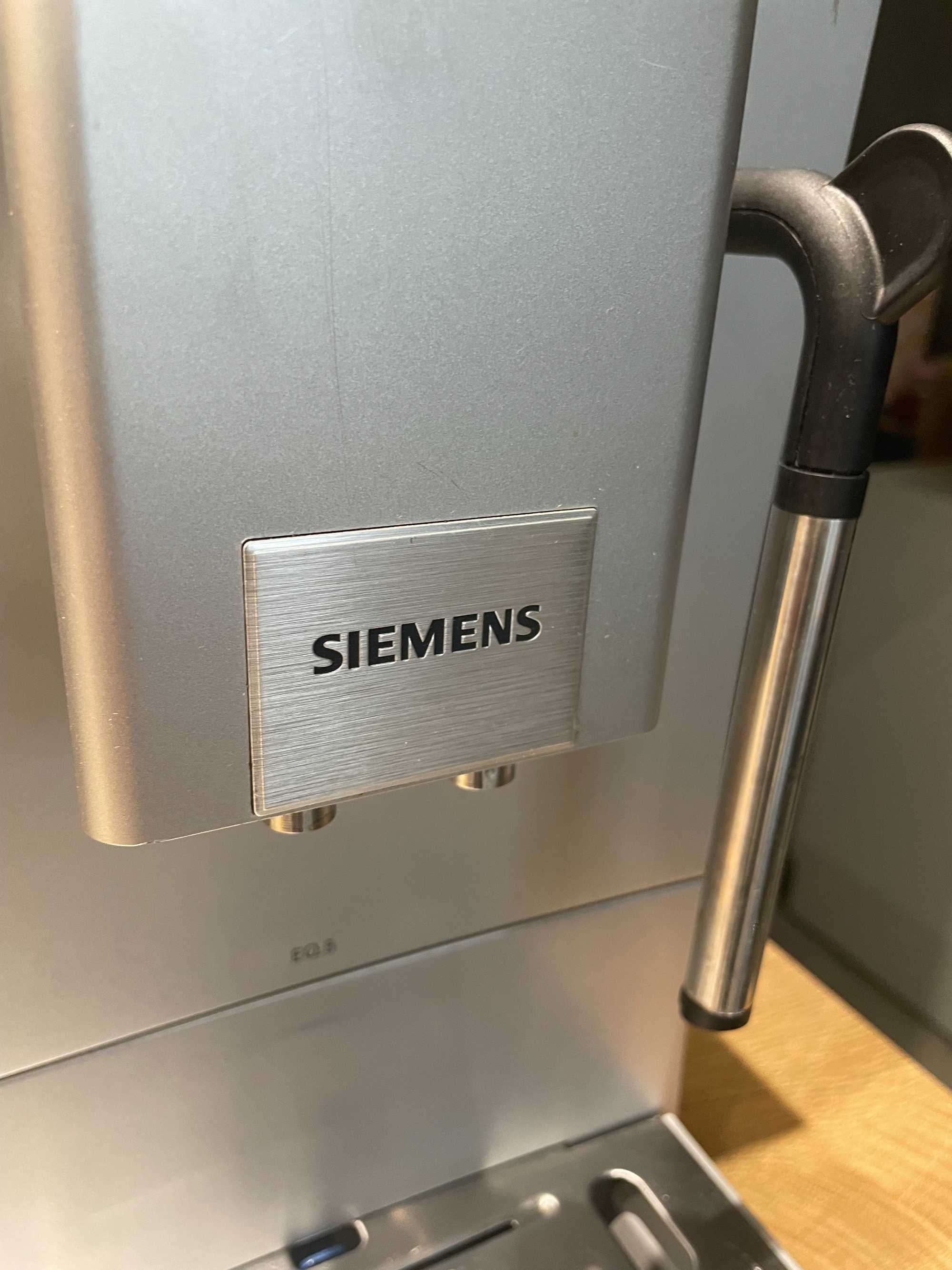 Кафемашина кафеавтомат каферобот Siemens EQ.5