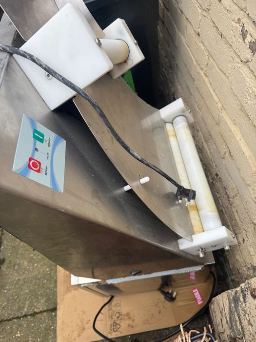 Италиански Ламинатор за тесто