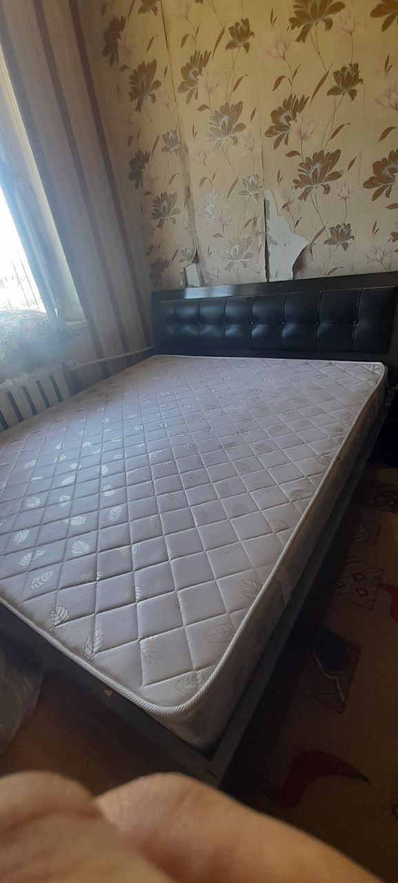 Продам спални гарнитур