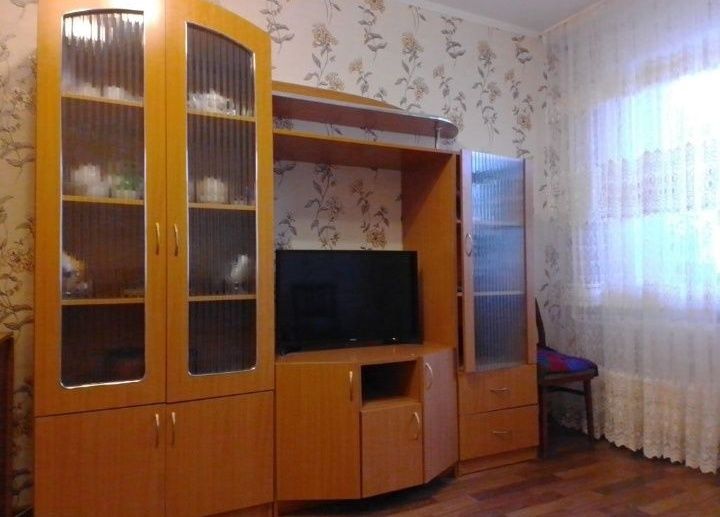 Продам горку для гостиной. Производство Казахстан.