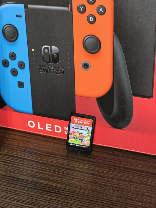 Nintendo Switch OLED full box + plus multe accesorii