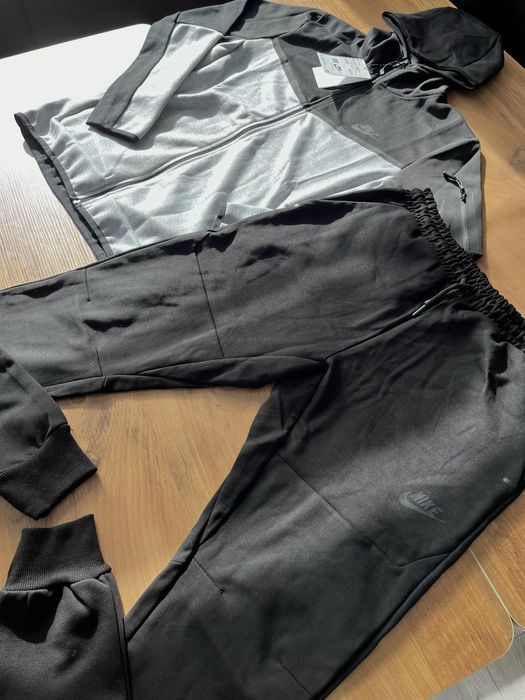 Nike tech fleece
