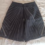 Мъжки овърсайз къс панталон Armani Exchange .