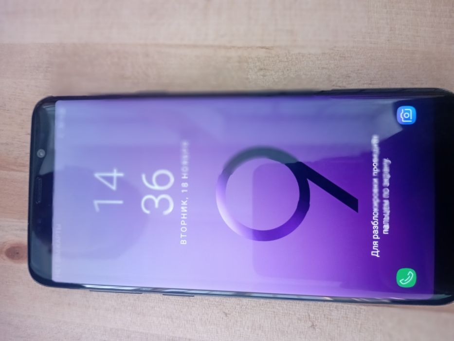 Продам Samsung s9+ на 128гб
