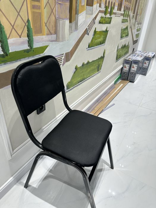 Office un stullar sotiladi