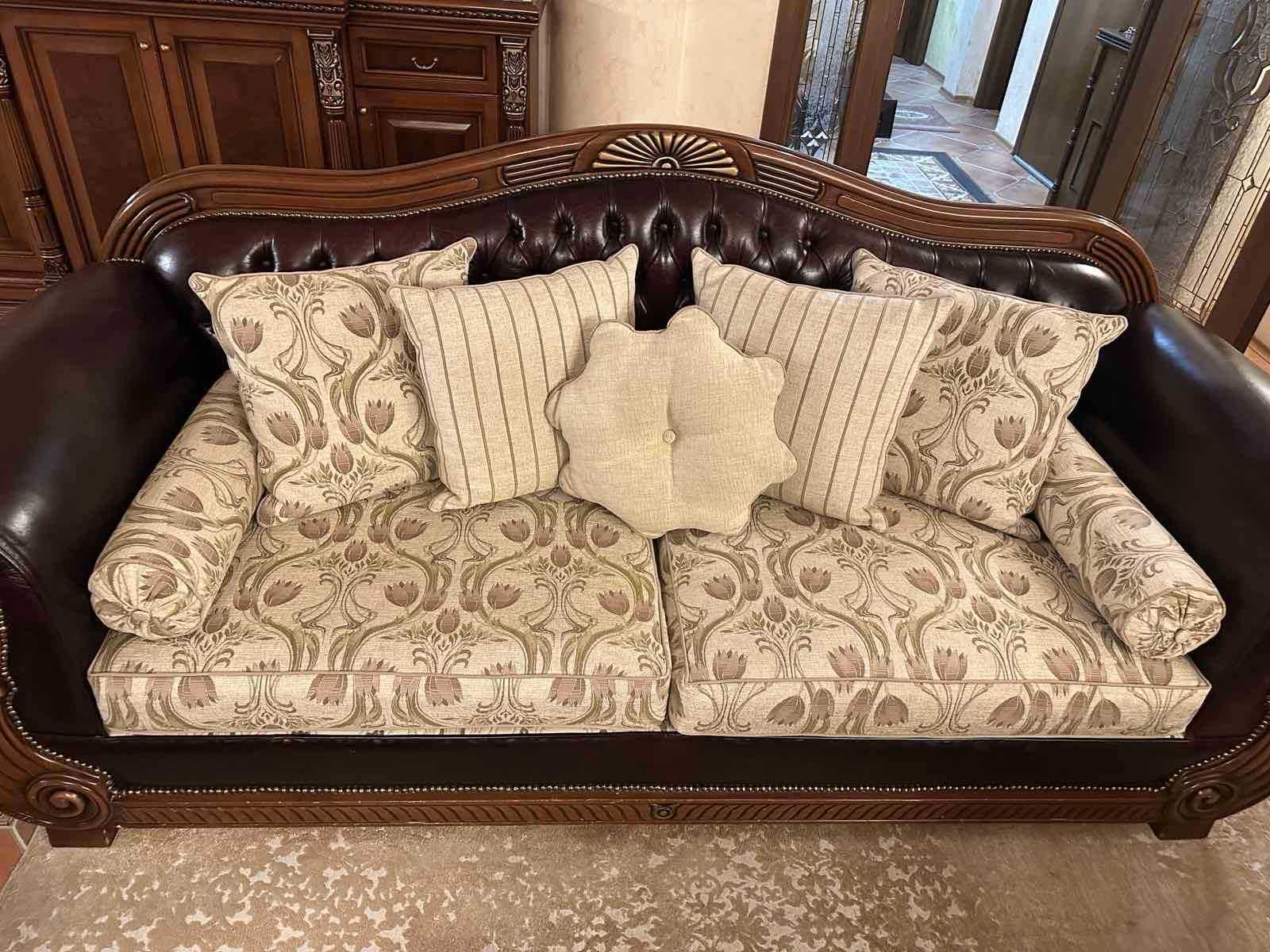 Продавам холова гарнитура