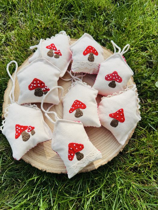 Коледни текстилни играчки