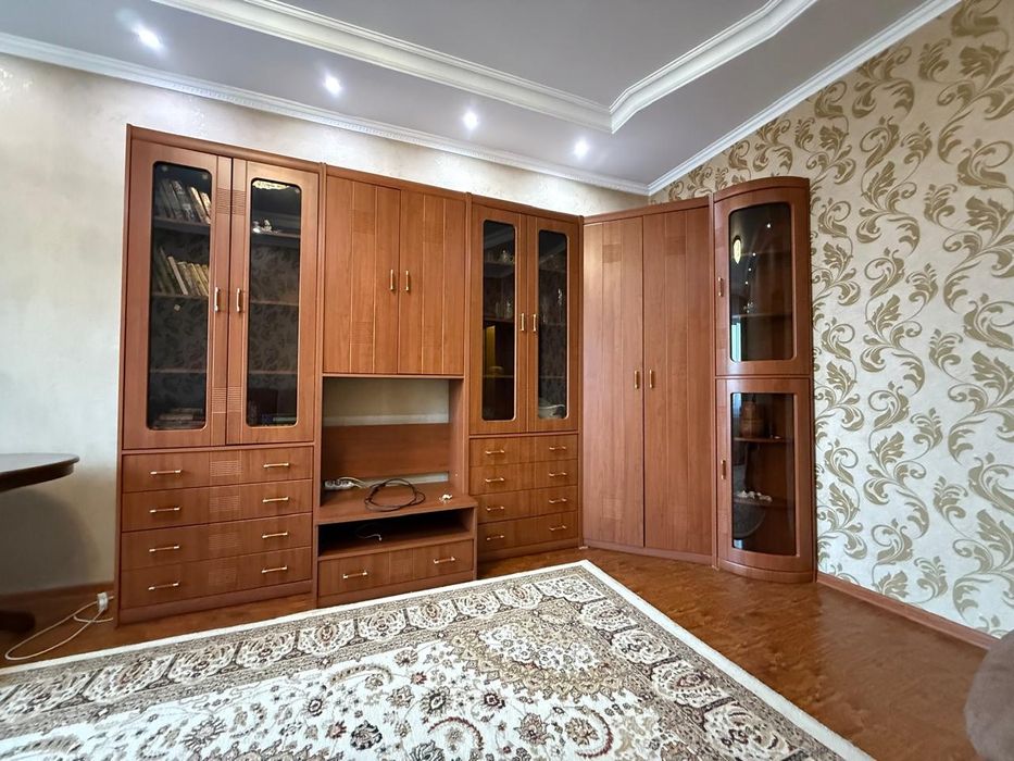 Горка, прихожая.