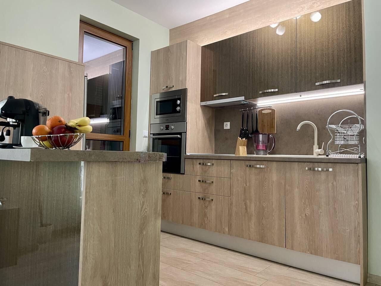 Дава се под наем Двустаен апартамент в Бургас, Сарафово - 65 кв.м за 408 € - Снимка #1