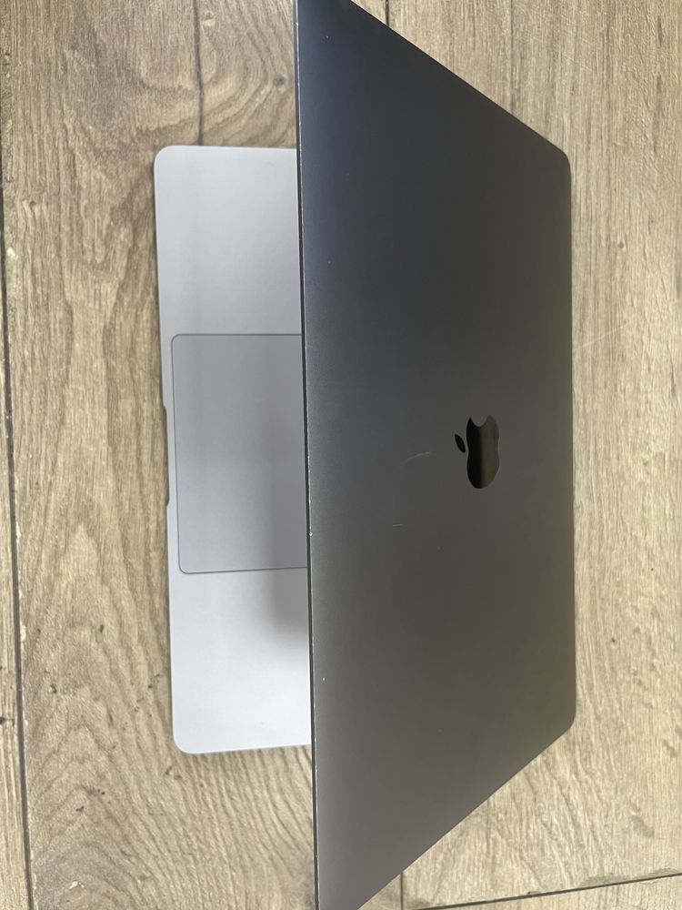 Macbook air 13.3 m1-z12b000hg 8/256gb