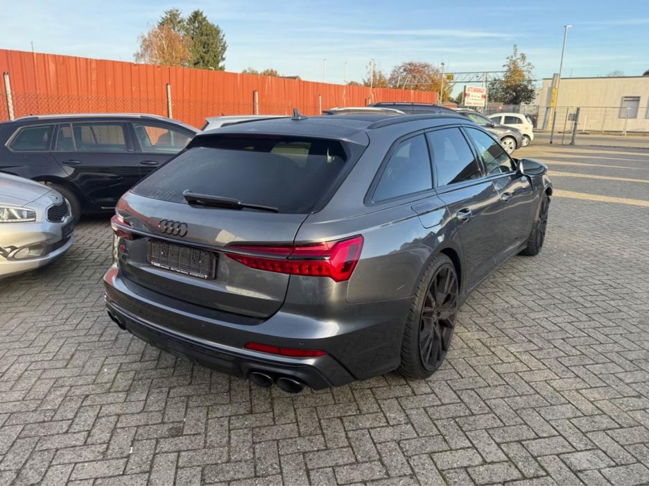 Audi S6 C8 2020 Hybrid avariat 349 cai