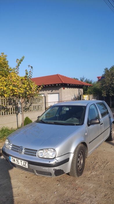 Vand Golf 4 , 1,6 benzina