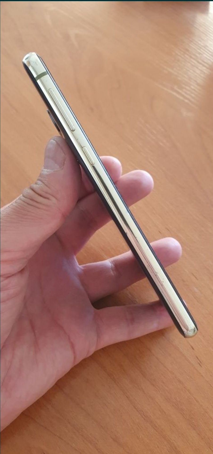 Samsung S10e (Корея). Андроид 11.